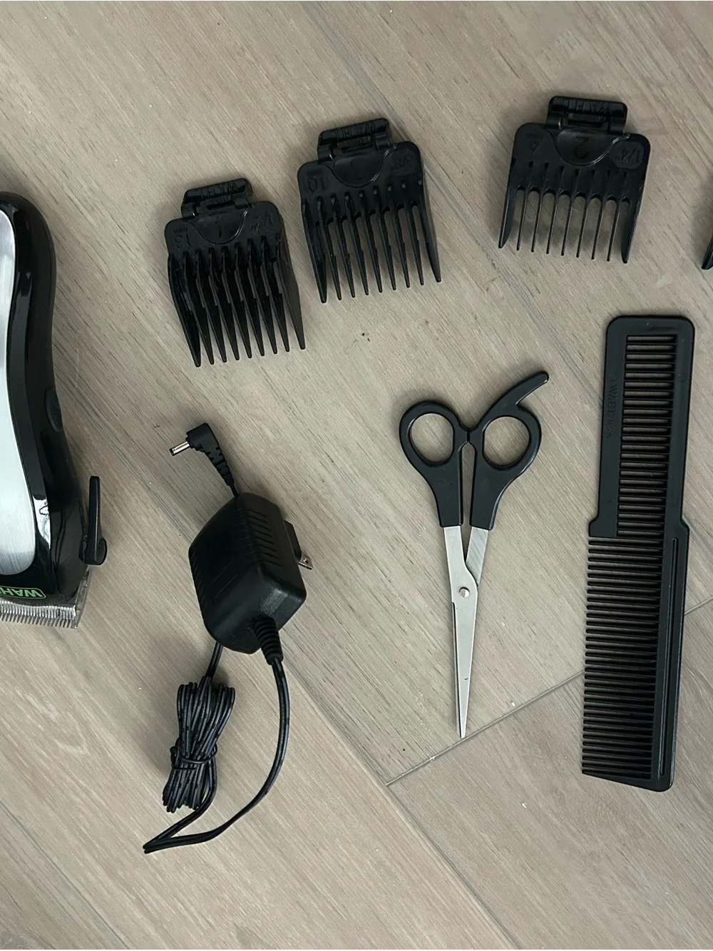 Wahl Pro Series Lithium-Ion Cordless Dog Grooming Kit – Complete Set